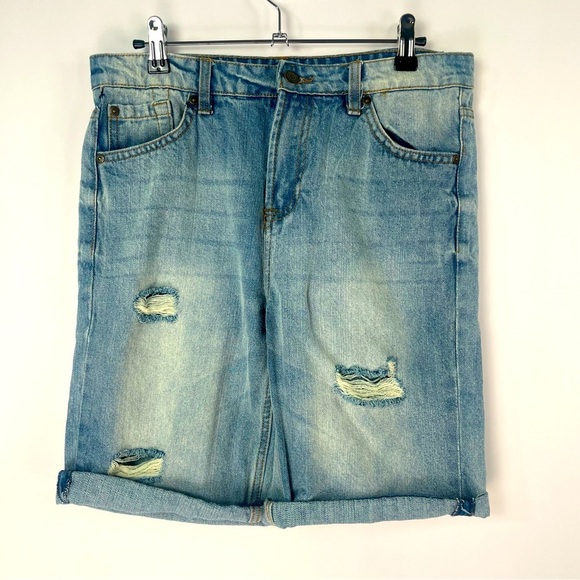 2/$30 7 For All Mankind Distressed Shorts Youth size 16 - Picture 1 of 6